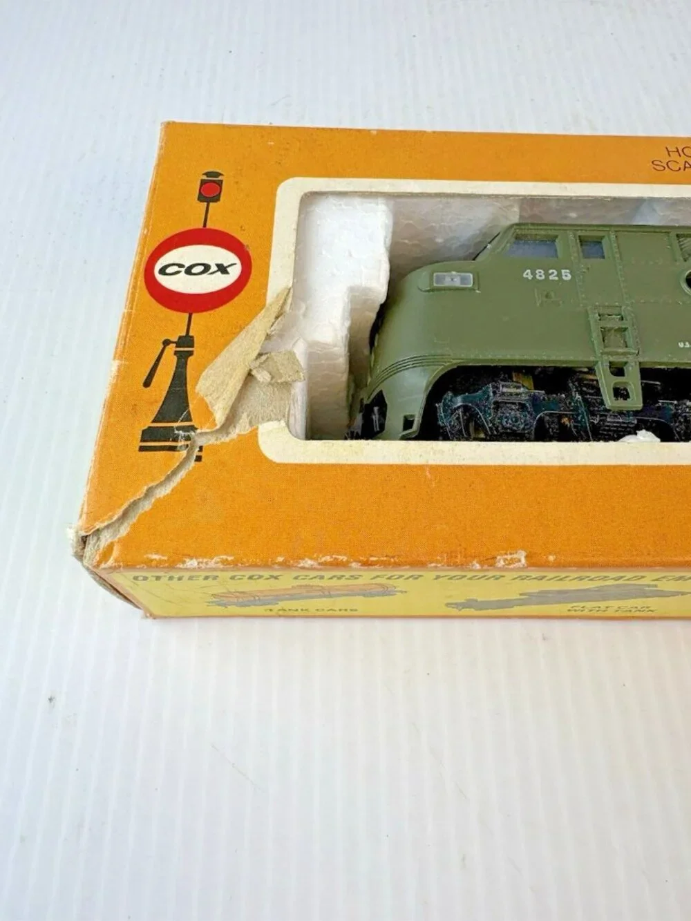 Cox HO Scale U.S. Army F3 Locomotive No.6111-6, Powered, Not Running, IOB
